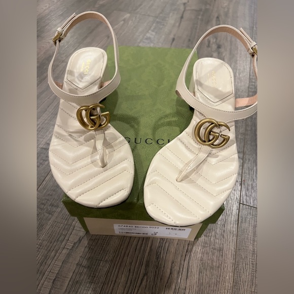 Gucci Shoes - Gucci Double G Leather Sandals 👡